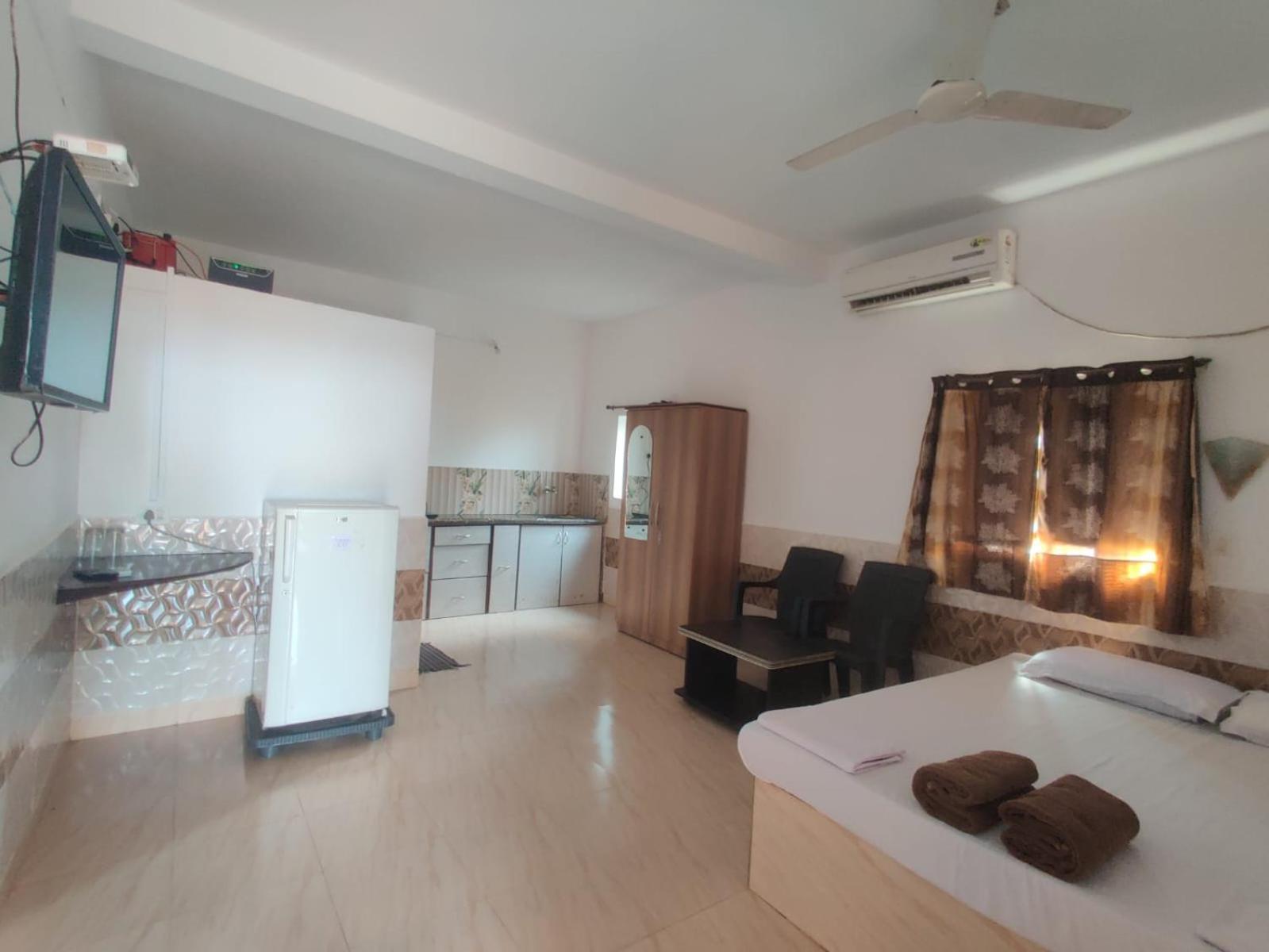 Leon Hide Out Guest House Vāsco Da Gāma Eksteriør billede